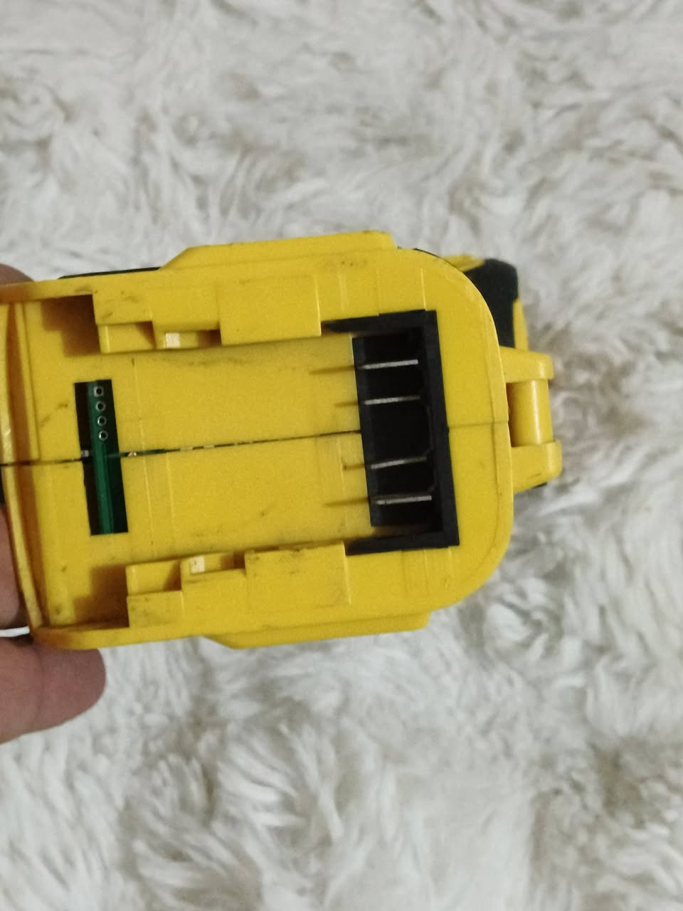 سلام عليكم اخواني دريل بور بلاص اصلي اصلي اصلي مو امزون اصلي بلجيكي بدون بطاريه للعلم شتغل على بطاريه ديولت متاح


**إذا كنت صاحب هذا الإعلان وتريد حذفه لأي سبب، رجاءا أرسل رسالة إلى الدعم الفني**