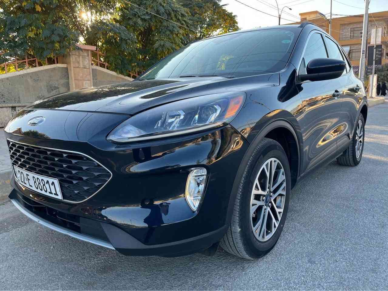 Ford escape 2021 Black
فۆرد ئیسکەیپ 2021 ڕەش
فول مواسەفات:
1- سڵاید و پانۆڕاما.
2- گێچ ئەلیکترۆنی.
3- کوشن هیتەر و سوکان هیتەر.
4- بەسمە و شەغال.
5- دەرگای دواوە ئۆتۆیە و کۆنترۆڵە.
6- ڕادار و خەتی جاددە.
7- دەبڵ ئەکسڵ.
8- چوارمۆدی لێخوڕین.
9- کامیرا و حاسە.
10- کوشن غەزن.

تێبینی:

# سەیارەکە بێ بۆیاغە.
# گێڕ و مەکینە بەشەرت.
# 3بستۆنی تۆربۆیە.
# 33 هەزار مایڵ ڕۆیشتووە
# سەنەوی تا مانگی 7ـی2028 تازەیە.
# بەناو خۆمەوەیە، بەشەرتی تەحویل و غرامە و بەناوکردن.
# پاکوخاوێن و توندوتۆڵە، مەسرەفی نییە.
# ژمارەی شانسی سەیارە:
1FMCU9H68MUB10271

تەلەفۆن: ***********

نرخی: 155$ رانية, السليمانية
