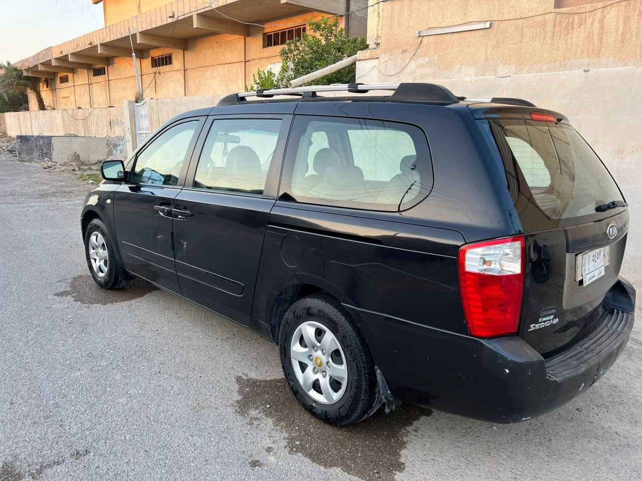 للبيع كيا سيدونا 2007 🚗
السيارة بحالة جيدة جداً ومكفولة فحص:
✅ محرك خير من الله 6سلندر 3800
✅ كير خير من الله
✅ حدادية فول
✅ تبريد 3 قطع
✅الداخل جلد كل المقاعد 

ملاحظة: بيها ضربة بسيطة بالجاملغ الأمامي عكس جهة السايق، وتأثيرها فقط شكلي مثل مموضح بل صورة 

السعر 99 ورقة مال مستعجل لان خواتهة سعرهن غير شي ..
وبيهة مجال بسيط

📞 للاستفسار: ***********

غير متواجد على الفيس، الاتصال مباشر
