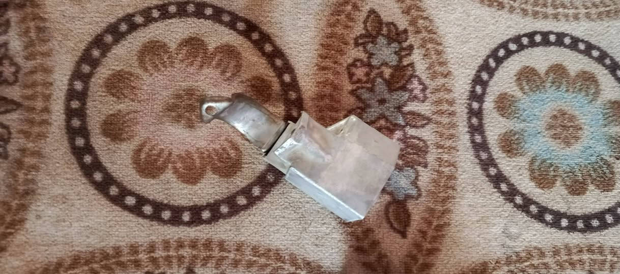 غراض بي واي دي جي 3 تفصيخ كلها جديده ونظيفه بابل قرب جامعة بابل ***********
