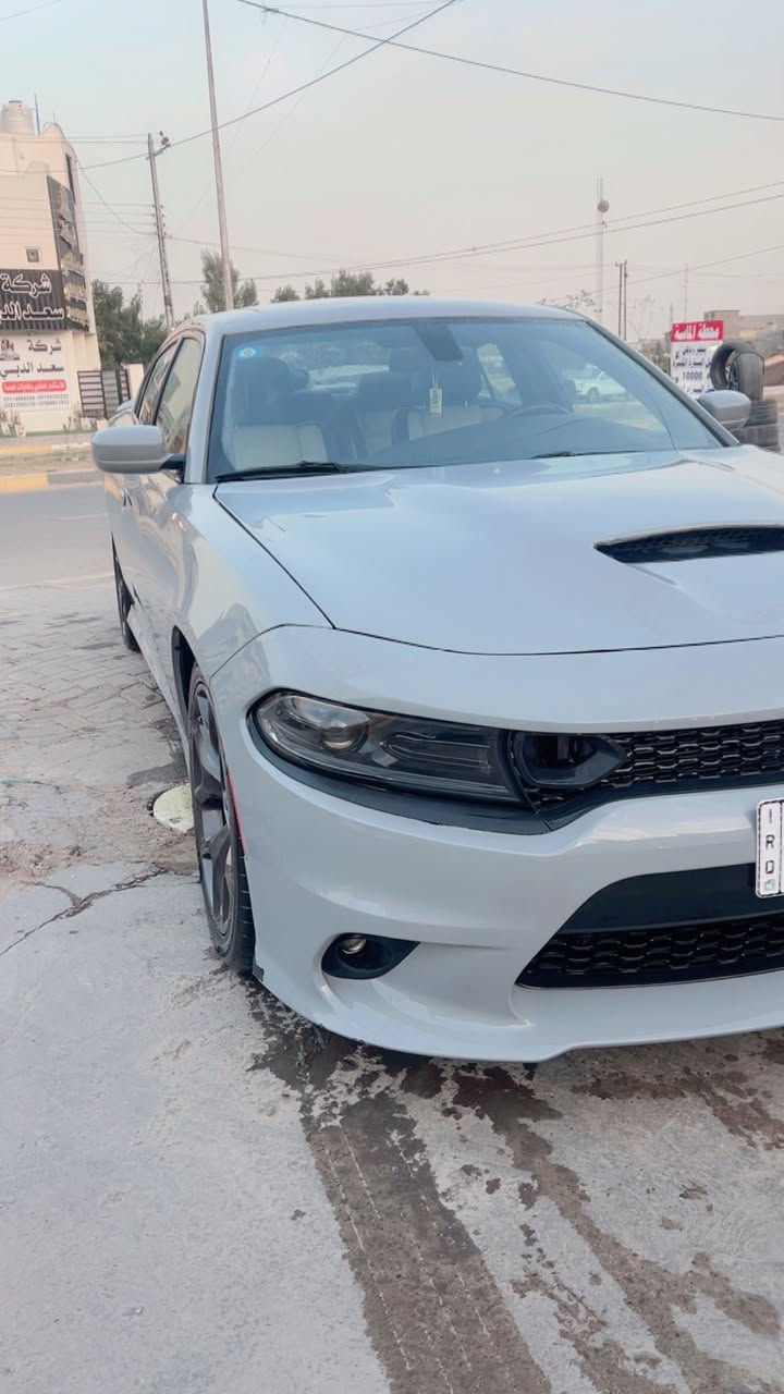 للبيع ‏‎جارجر GT . 2022
رقم بغداد الجديد 
‏‎الموديل :2022 . (وارد امريكي ) . 
‏‎اللون: سموك  جديد مميز 
‏‎المحرك : V6.  3.6L
بدون ايرباك
‏‎المواصفات :
‏GT  
شفتات ستيرن
‏‎* شاشه كبيرة مع نظام ملاحة نفكيشن GPS .
‏‎* سستم صوت الپاين  .
‏‎* ويل قياس 20 انج . 
‏‎* مقاعد جلد ابيض حظن
‏‎* مقعد السائق كهربائي . 
‏‎* حساسات مع مانع تصادم خلفي . 
‏‎* تشغيل عن بعد .  
‏‎* محدد سرعة . 
‏‎* بلوتوث . 
‏‎* كاميرا خلفية .
‏‎* دخول ذكي (بصمة) . ‏‎ 
‏‎*السيارة وارد امريكي الحادث 
حرق البجم السونار منشور مع الصور 
للتواصل ***********
السعر 182 $
