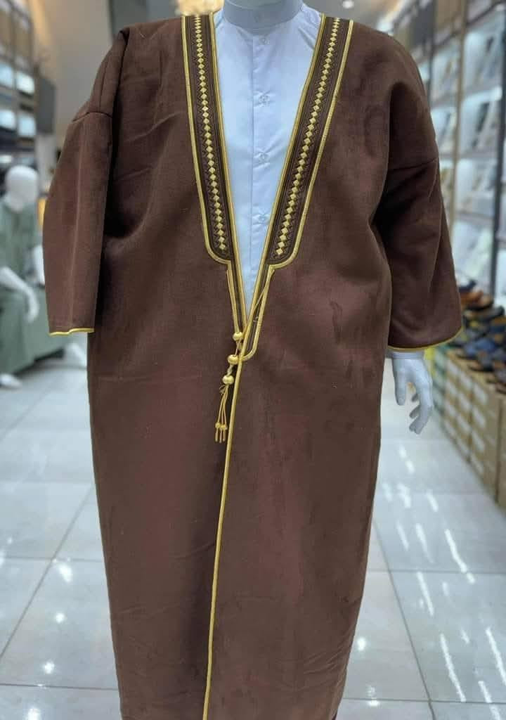 ❗❗عـــــــــــرض خــــــــــــــاص❗❗
📍السعر السابق{ 40,000 } الف دينار❎
📍السعر الحالي { 30,000 } الف دينار✅
~~~~~~~~~~~~~~~~~~~~~~~~
يتوفر لدى دشداشة العماري: 
🟥فــروة الـمـهـيـب مـذهـب🔝
♦رجـالـي♠
♦مـتـوفـر بـخـمـسـة الالـوان 🔥
♦الـقـيـاسـات/ 1-2-3-4-5
مـلاحـظـة/مدة العرض اسبوع فقط والكمية محدودة ♣
ـــــــــــــــــــــــــــــــــــــــــــــــــــــــــــــــ 
◻️ تـــنـــويـــه ◻️
تعلن دشداشة العماري عن توفر خدمة توصيثل داخل قضاء حديثة 🚕/
مركز قضاء حديثة 2,000 الف دينار 
ناحية بروانة3,000 الف دينار 
ناحية حقلانية 3,000 الف دينار 
سد حديثة 3,000 الف دينار 
مجمع كيثري (k_3) 5,000 الف دينار 
قرية الخفاجية 5,000 الف دينار 
للأتصال أو الأستفسار مراسلة الرقم الاتي واتساب حصراً/ *********** 
ـــــــــــــــــــــــــــــــــــــــــــــــــــــــــــــــــــــ 
◻️ عنوان المحل الأنبار حديثة شارع الحي 
العسكري ملاصق محلات ابو حسين فاهلاً و سهلاً بكم في دشداشة العماري♠ 
ــــــــــــــــــــــــــــــــــــــــــــــــــــــــــــــ 
الفيسبوك دشداشة العماري 
الانستا k__1974s
التيك توك 1974k_s
