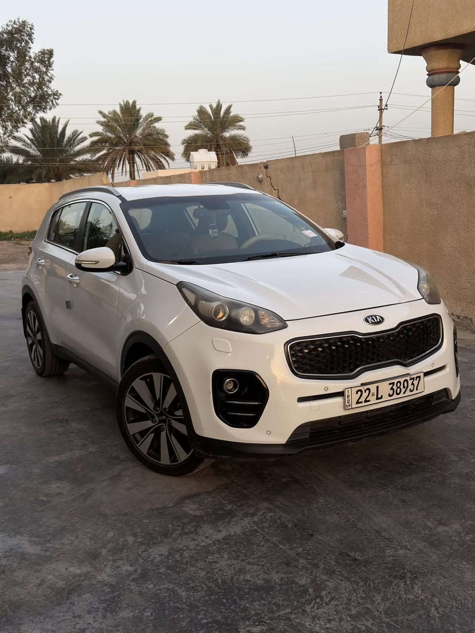 السلام عليكم 
لبيع سبورتج 2017 وارد خليجي 
مكفوله كفاله عامه من صبغ 
رقم أربيل أنكليزي باسمي تحويل مباشر 
موصفات  السياره عاديه ومعروفه
السياره حلوة وجاهزه استعمال شخصي 
مكاني بغداد الكرخ
***********
