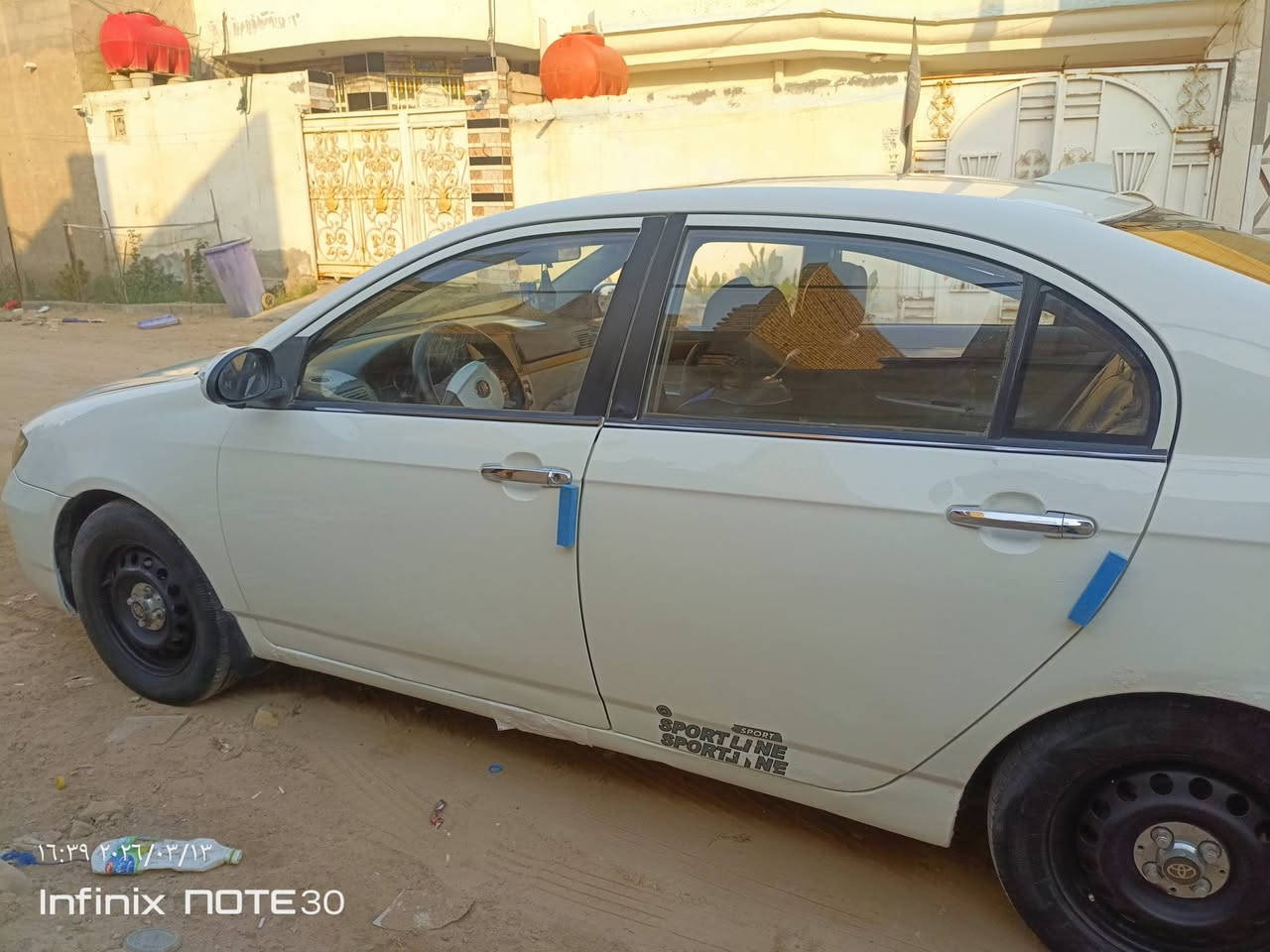 ليفان 620 لبيع أو مروس رقم بابل دولي سياره خير من الله مكينه كورلا بيه وكير عادي مكفوله من ضربه ***********
