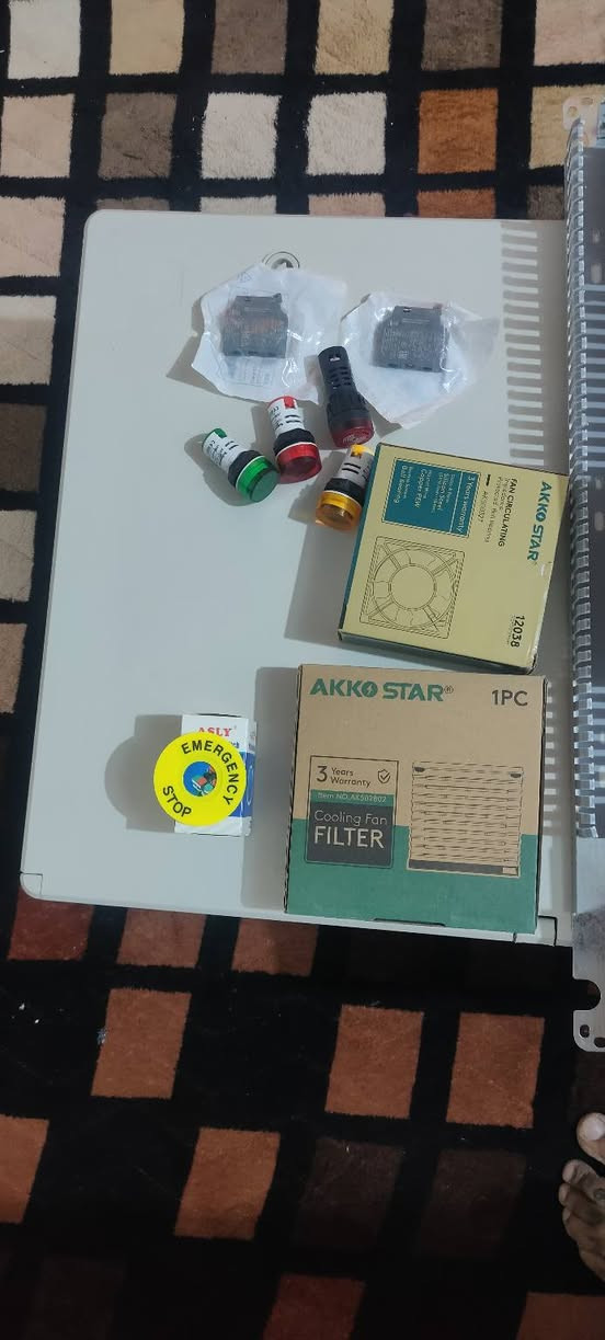 للبيع بورد ATS نظام 3 مراحل 
كونكترات شركه ABB 
وطنيه 150 امبير 
مولد منزل 100 امبير 
خط سحب 50 امبير 
كامل بس يحتاج ربط للاستفسار 
***********
