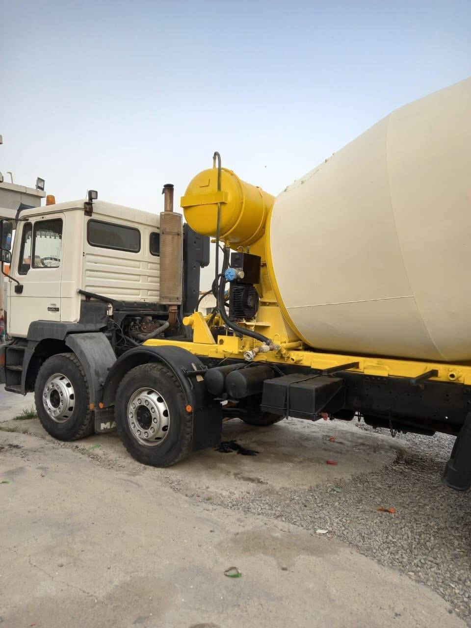 السلام عليكم يوجد لدينا خباطات للبيع مانات عدنا مان صقر موديل 2002ومانات تيگه أنواع الاحجام وأنواع الموديلات
اتصال عبر الارقام 
***********
***********
***********
