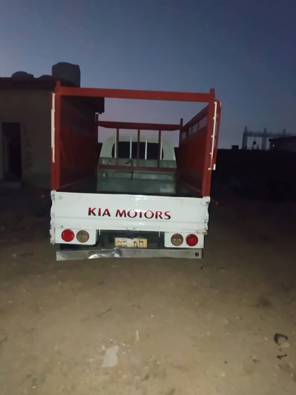 سلام عليكم سياره كيه لبيع سعر 75 وبيه مجال قليل حك جيه ناصريه مركز رقم راعي في اتصال ***********//***********

