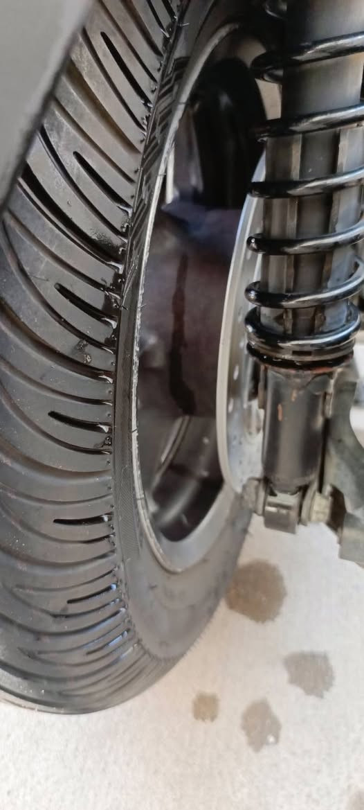 سلام عليكم 010s7
دسك خلفي جديد 
فلنجه خلفي جديد
مجموعه كلجات كلها جديد واصلي من معرض الايسر
قايش بلادي من معرض الايسر 
دبلات امامي جديد
مكفوله كير محرك معدل نار وشراره صاروخ
كفرات كسر مابي ملاحضات بسيطه نضافه 80%
كهربائيات كااامل شغال وبي منضومه زينون ادامه عليها فول 
بانزين كلها محسن دراجه متعوب عليها صور موجود لاتجي تكولي شبيها مابيها كلها ذاكرها كير محرك مكفول قفلها 14 بدون معامله رجاء مكاني كركوك 
رقم تواصل.   ***********
