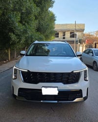 سورنتو ٢٠٢٥ • ماشي ١٤ الف • ٦ سلندر