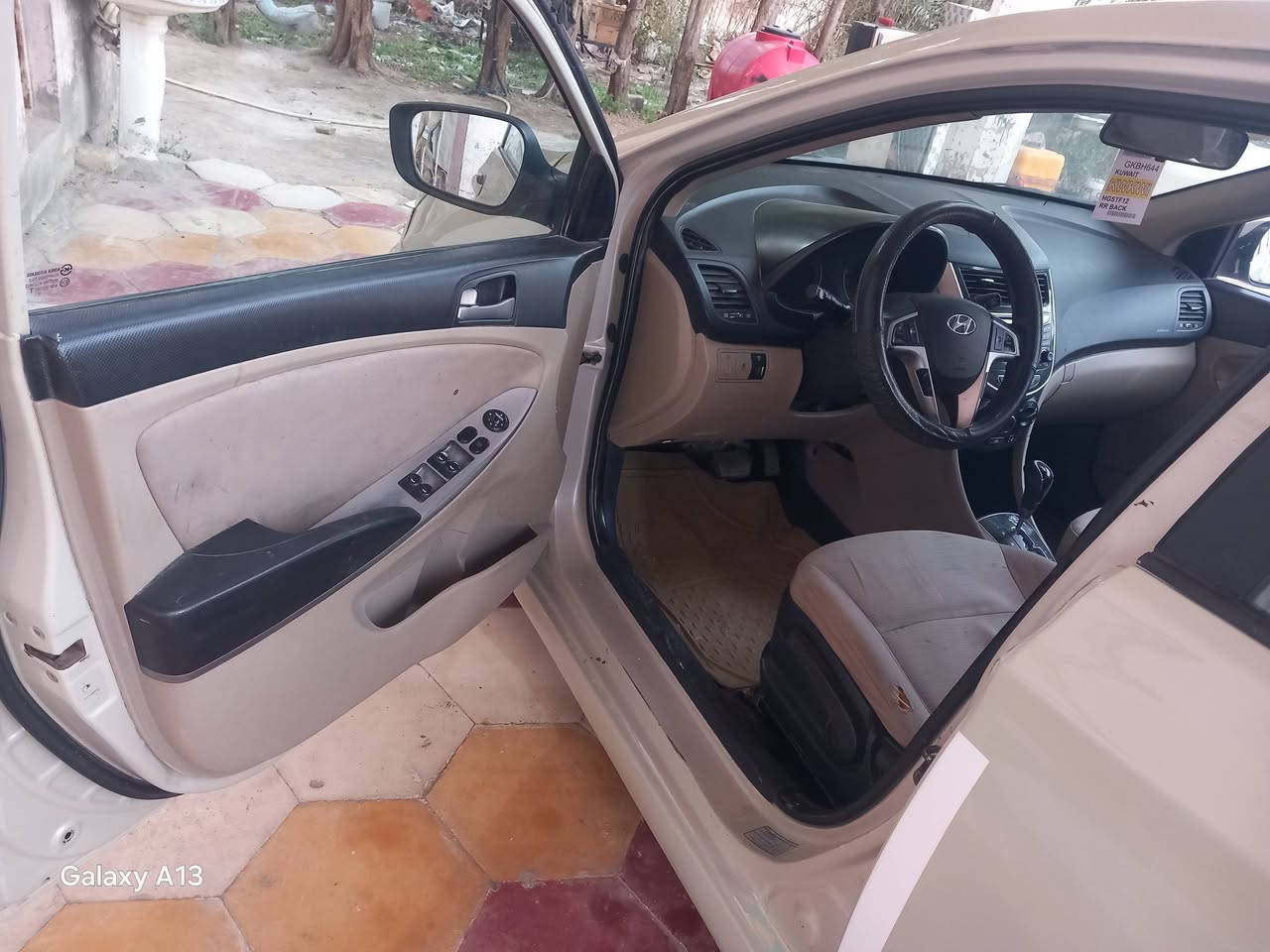 سلام عليكم اكسنت مديل ٢٠١٧ خليجيه رقم بصره سنويه لل٣٠ جديده تحويل باسم المشتري مكينه ١٦٠٠ دبل قطره سيار تشغيل بصمه ويل كب بلادي تخم تاير حداده ميه بالميه مكفوله منضربه والمعجون بيها رشه حزام جماليه فقط مكينه وكير كفاله مامفتوح بيها برغي السياره جديد كلش السعر ٨٣ وبيها مجال مكانها البصره قضاء المدينه هاتف ***********او
