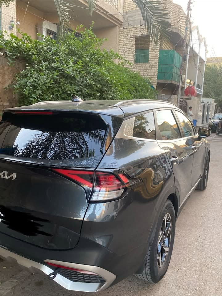 السلام عليكم
سبورتج 2023 وارد أمريكي حادثها جاملغ وبنيد وبيها قطعتين بارد السيارة  مرقم بغداد تبريد خير من الله 

المواصفات

تبريد قطعتين

الكشنات تدفئة

تحديد مسار

توقف ذاتي 

وباقي المواصفات ما اعرف بيها السعر 162 البيع او المراوس حسب القناعة

للتواصل ***********
