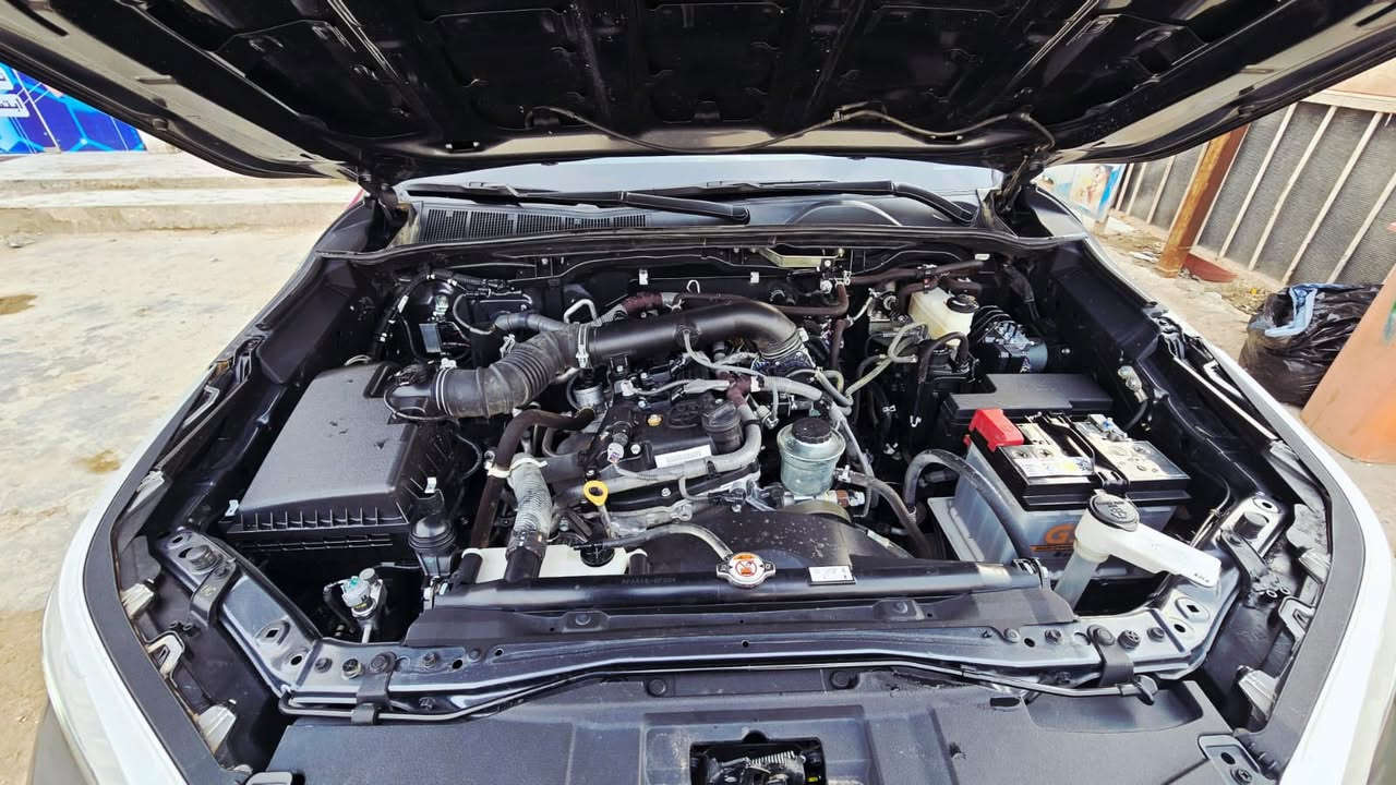 فورتشنر للبيع موديل 23 ماشيه 31 الف رقم بغداد بسمي سياره جديده بيه صبغ ربع دعامية اماميه فقط سعره 265
الاتصال ***********
مكان السيارة بصره او كربلاء
