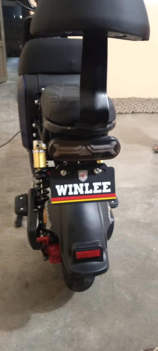 السلام عليكم موطور شحن R9 ما بيه اي نقص وجاهز بطاريات وينلي الاصلي 22 الباب الاول السعر 525 وبيه مجال ويرهم مراوس بموطور بانزين نضيف للاستفسار ***********خاص مغلق
