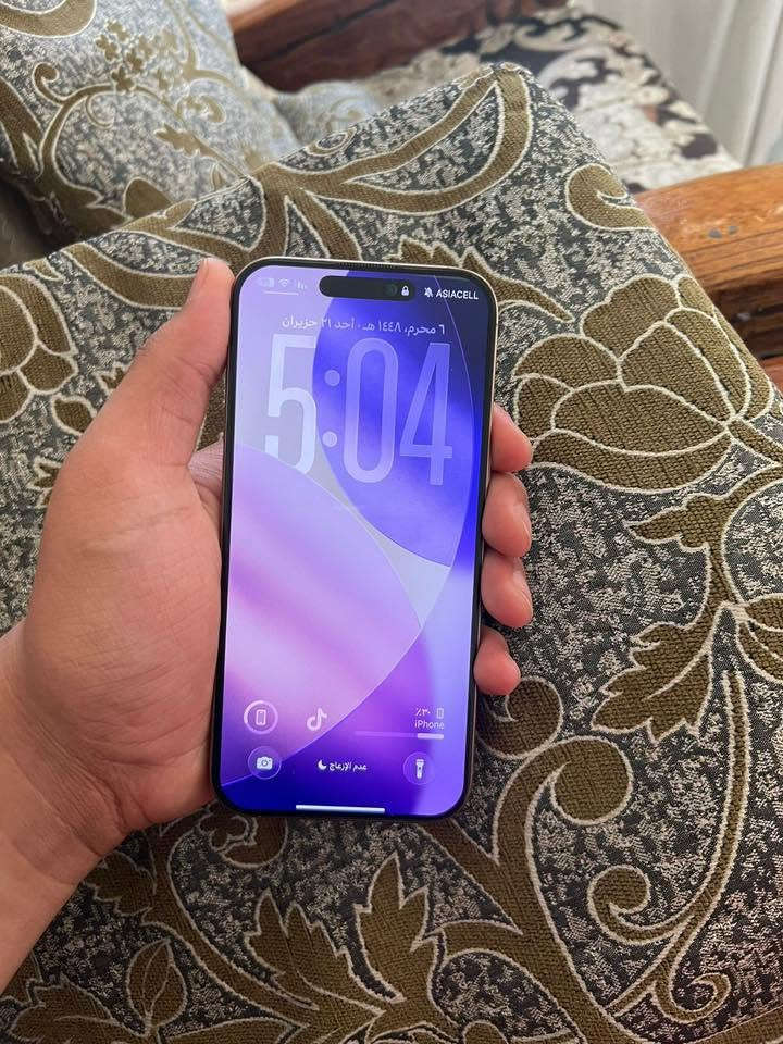 iPhone 16 pro max مستخدم جدا نضيف
البطاريه ٩٠
دورات ٤٦٨
ذاكره ٢٥٦ 
نموذج شرق اوسط 
الجهاز وتر بروف ونضيف كلش
ممفتوح وشاحنه جديده كامله ب٥٠ مشتريهه اصليه 
*********** موجود واتس 
السعر.   ١٣٢٥ بي مجال قليل جدا
