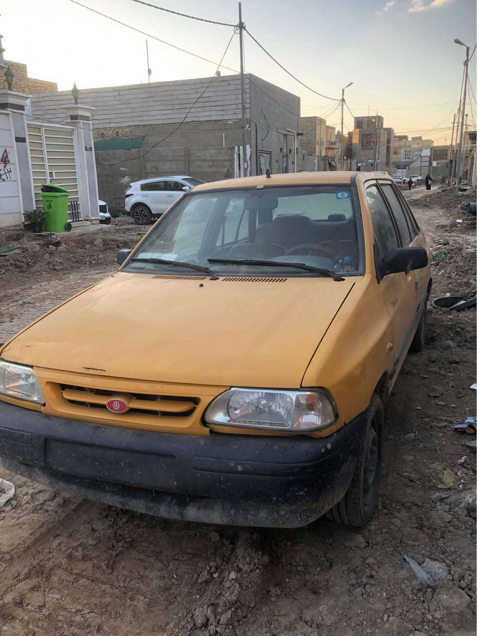 سايبا للبيع موديل 2014 رقم بغداد نگليزي باقي على الاستلام تفاصيل السياره 
كهربائيات كامله گير ومكينه كيا برايد حداديه كله جديد تبريد شغال السياره كامله بيه جاملغ عكس السائق مبدل السعر 31 وبيه مجال قليل
مكلف بلنشر للاستفسار 
‭***********‬
