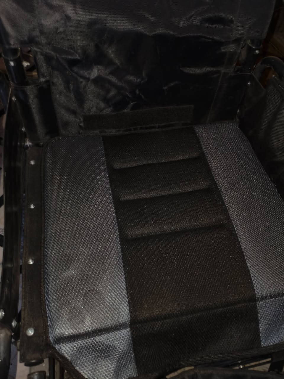 كرسي كهربائيّ مستعمل شهر نضيف كلش يطبك وينحط بلسياره بسهوله سعره 450بيه مجال العنوان بصره شارع ميثاق تواصل ***********
