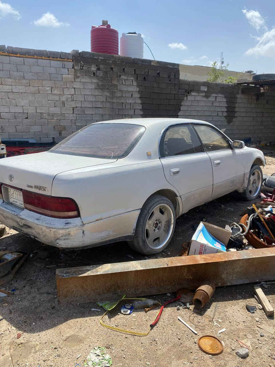 سلام عليكم سياره ماجسته مديل 1993 رقم بصره سنويه بسمي ل28 مشروع وطني سياره متروكه ترهم تعمير وترهم تسقيط تفرعات المحرك موجوده مع الكير مكفوله كص ونغل وعيب شرعي بجم محور جنون مكان البصره شعيبه للستفسار *********** سعر 28
