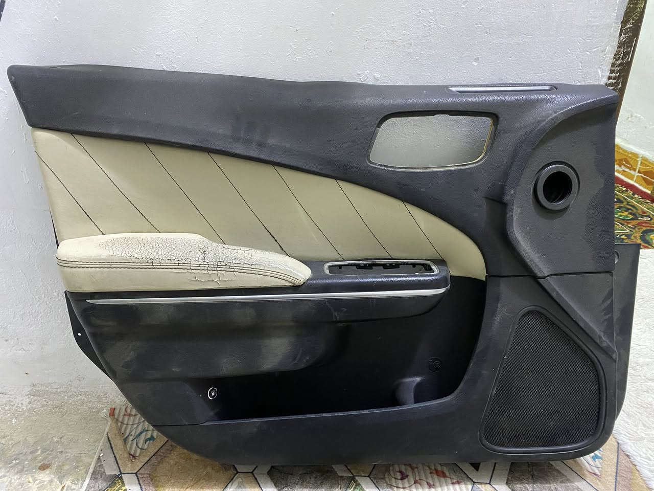 السلام عليكم بطاين مال جارجر العنوان بغداد الحسينية الراشدية***********
