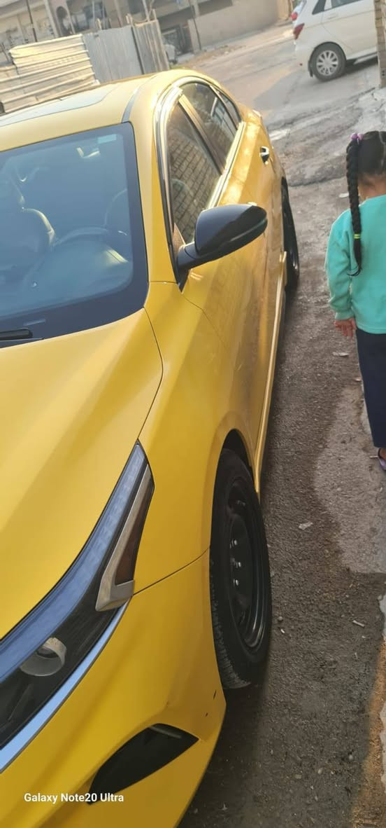 السلام عليكم رمضان مبارك عليكم وعظم الله لكم الأجر ... كيا فورتي ٢٣ جيتي لاين فول للأخير حادثها موضح بالصور بدون ارباك تبديل فقط قبق الصندوك مكاني البلديات رقمي ***********..  *********** بي واتساب سعرها ١٧٥ بيها مجال ماشيه ٥١ الف كل التفاصيل موضحه بالفديو مكفوله كير ومحرك وتبريد وصدر الحمد لله بعده على البلادي اخوان تشوفون سعرها غالي ومتعجبك اني بخدمتك ونسألكم الصلاة على محمد وآل محمد وتعجيل الفرج
