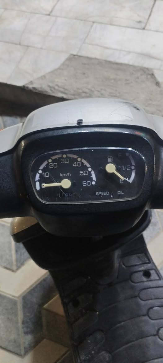 السلام عليكم اخوان دراجة بترة ما مفتوحة كاملة كلشي شغال سلف هندر دراجة ما عوزهة شي مكاني ناصرية مركز


**إذا كنت صاحب هذا الإعلان وتريد حذفه لأي سبب، رجاءا أرسل رسالة إلى الدعم الفني**