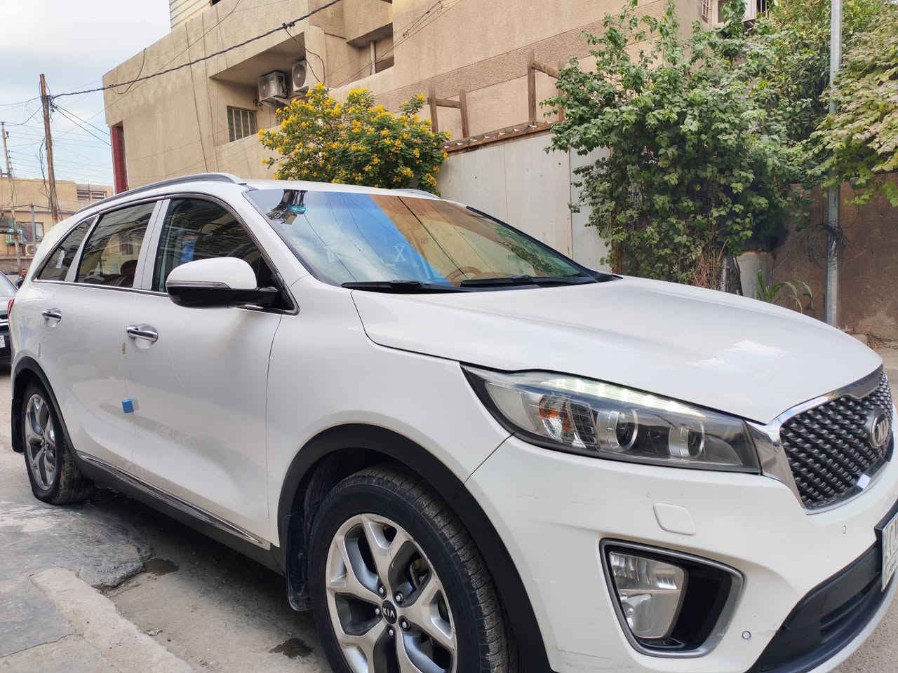 🚗 للبيع : كيا سورنتو 2016 *خليجي*
📍مكان السيارة : بغداد _ الدورة
☎️ للتواصل : ***********
💰 السعر :210 $ ورقة قابل للتفاوض
🛠️ المحرك : 6 سلندر
💥 الرقم : بغداد تحويل ثاني يوم
💎 الحالة العامة للسيارة : السيارة فووول عدا الفتحة  نظيفة جدا وجاهزة من كلشي 🚗🛑
✅مواصفات  السيارة : الخليجي المعروفة السيارة مكفولة من الضرر والضربة 🛑 مكفولة داخل وخارج ومحرك وكير
السونار مرفق مع الصور
@الجميع
