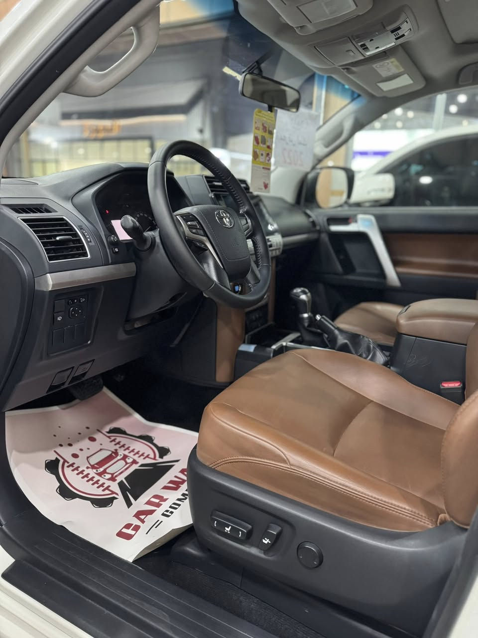 🧿معرض الملك لتجاره السيارات 🧿 
العنوان_ معارض النهضه _ الفرع الثالث _ فرع المصرف 

        تيوتا  برادو 2022 سبعينيه سبير تعليك 

#المواصفات

 🔹النوع :  تيوتا برادو 

🔹الفئة: TX.S

 🔹الموديل : 2022 لون ابيض  

🔹بصمة تشغيل عند بعد

🔹داخل قرميدي 

🔹بكليت لد 

🔹تحكم ستيرن

🔹ويل كب حجم 19 

🔹شاحن واير ليس

🔹شاش + كامره 

🔹حساس خلفي 

🔹كشنات جلد 

🔹كشنات عدد 2 كهرباء 

🔹مري شفط 

🔹فتحه سقف 

🔹كروس سرعه 

🔹بصمه + تشغيل عن بعد 

🔹ثلاث قطع تبريد 

🔹فتحت USB

🔹شاحن واير ليس 

🔹ثلاجه.  

🔹نضام الدفع الرباعي 

العنوان / بغداد / النهضة / الفرع الثالث فرع المصرف

========================
للاستفسار اكثر عن تفاصيل السيارة يرجى مراسلة صفحتنا على فيس بوك او الاتصال بالمعرض  مباشرة عن طريق الرقم الخاص في المعرض : 
📲***********
***********
