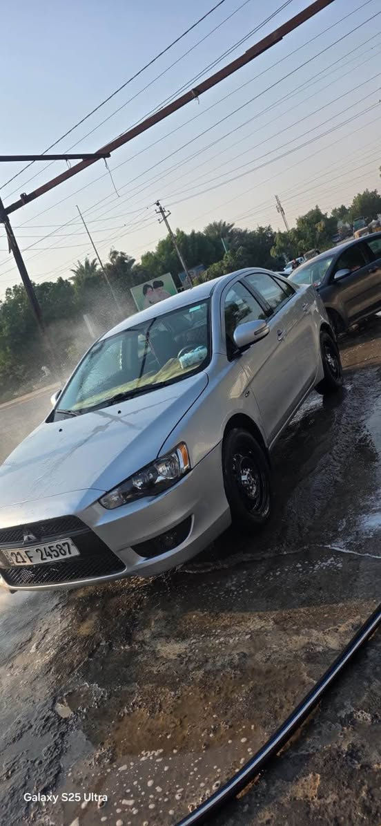 السلام عليكم 
لانسر ميسبوشي
موديل 2016
السياره مكفوله من ضربه والصبغ
السياره رقم سليمانيه
السياره نص مواصفات 
سياره حلوه احلى من صور  
مكاني البياع
رقم تلفون متوافر واتس
***********
السياره خليجي مكينه 1600
مكينه كير مكفولات
السعر109 وبيها مجال بغداد, العراق
