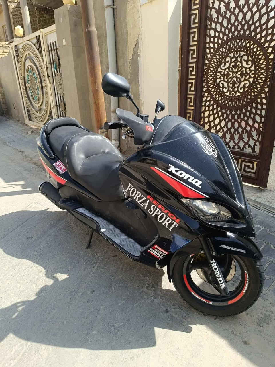 لغود اماميات و نفخات خلفيات و وجه سماعات و ترايش كلهن للبيع  القطع البلاديات ملات الوجه هم موجودات  ملات فورزه 0/8 و 0/9 فقط بگ لايت احمر هم موجود الشراي يتصل 
***********

