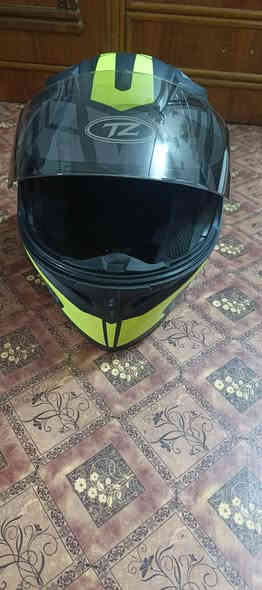 الخوذه اصلية ب 70 وبيها مجال ولايتات ب 20 وبيهن مجال والكامره ب 50 وبيها مجال عنوان تقاطع التجاري ***********
