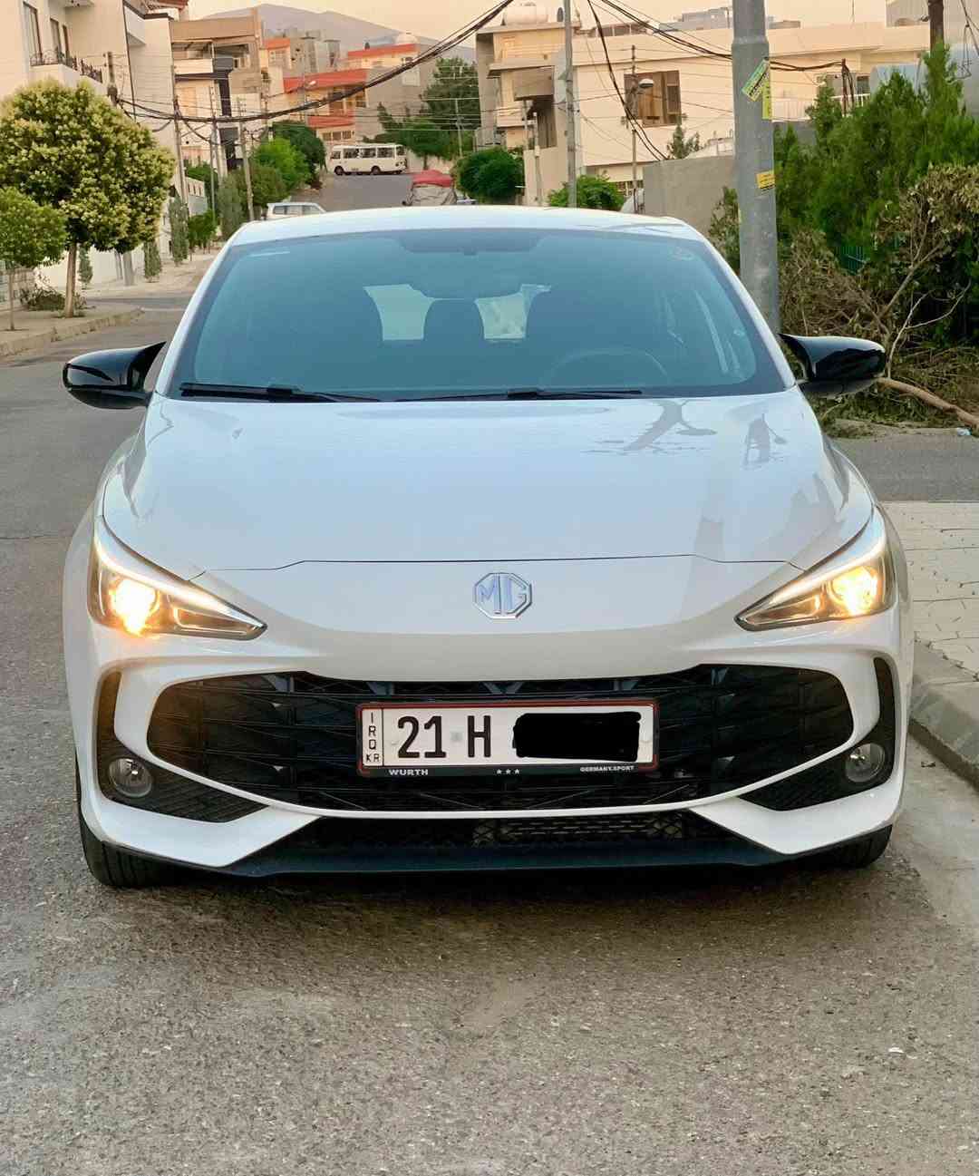 ‏Mg3 2025🇨🇳
✅ ٦ ساڵ زەمانی شەریکە-بێ بۆیاخ  -تەنها 10 هەزار کم ڕۆشتووە -تاوەکو 30 هەزار کیلۆمەتر سێرڤسی فریە لە شەریکە -گێڕ ئۆتۆماتیک - مەکینە دەبڵ کەمشەفت و تاحونە مەرغوب هیچ دیلکۆ لێدانی نیە
🌐 دوو مۆدی لێخوڕین -گێچ ئەلکترۆنی دەبڵ شاشە-سوکان ڤۆلیۆم- تحکوم -کامێرە - حاسە -ئاوێنە ئیشارە-ئۆتۆ لایت- بلاجکتۆر-ABS- تراکشن 
🕹️شوێن / سلێمانی 
نرخ/ 105 💵
📲*********** السليمانية, العراق
