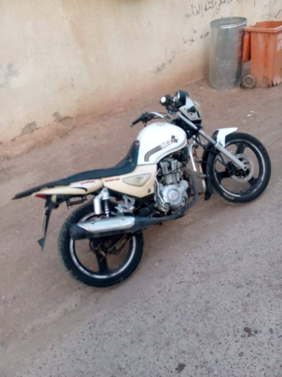 السلام عليكم امزه للبيع كهربائيات شغاله دراجه نظيفه السعر 450 وبيها مجال للطيبين***********
