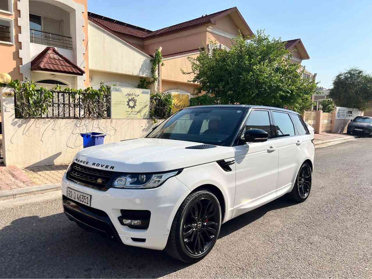 Range rover sport autobiography 2014
سەیارەکە مواسەفاتی دیارە پێویست بە وتن ناکا 
یەک پارچەی سبوخە بەس پەمپە بێ ژورێ بێ ئیرباگ دینار مەسروفی نیە مەکینە v8 supercharged زەمانە وەکالە سەردارە 
١٠٠.٠٠٠ هەزار کم رۆشتیە
*********** أربيل, العراق
