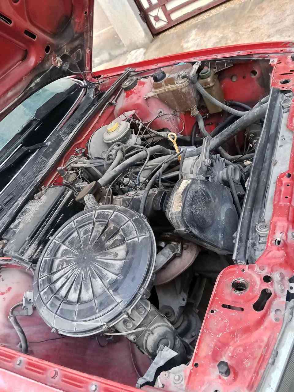 مكلف بل نشر اودي موديل 93 رقم نينوى ألماني سنويا جديده محرك وكير مابيهن شي كير عادي استفسار على رقم ***********
