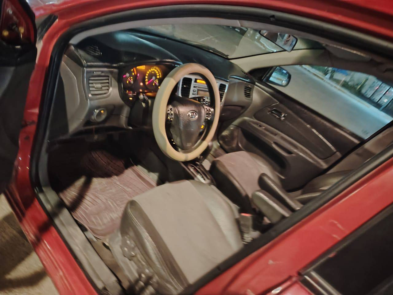 كيه ريو موديل 2010 ادوات ادوات ادوات رقم انكليزي سياره جديده وجاهزه مكينه 1600 دكشن عالي سعر 38 عنوان ناصريه
***********
