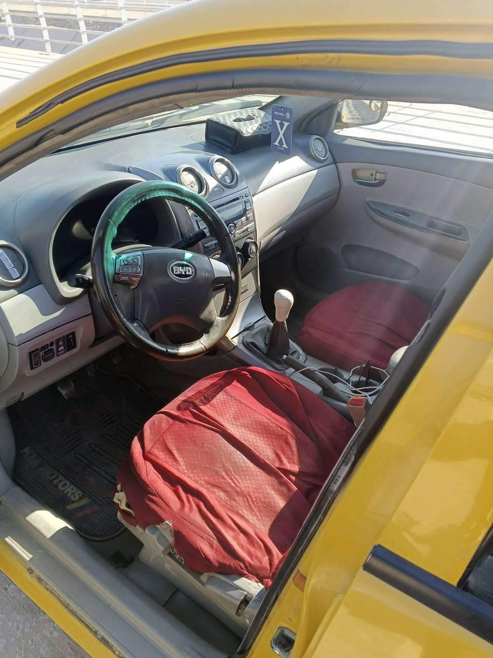 السلام عليكم بيوايدي موديل 13 رقم بغداد الجديد بسمنه سنويه جديده سياره جاهزه كير  عادي بيه صبغ حزام بدون ظربه السعر 45 مكاني بابل الحله رقم الهاتف ***********
