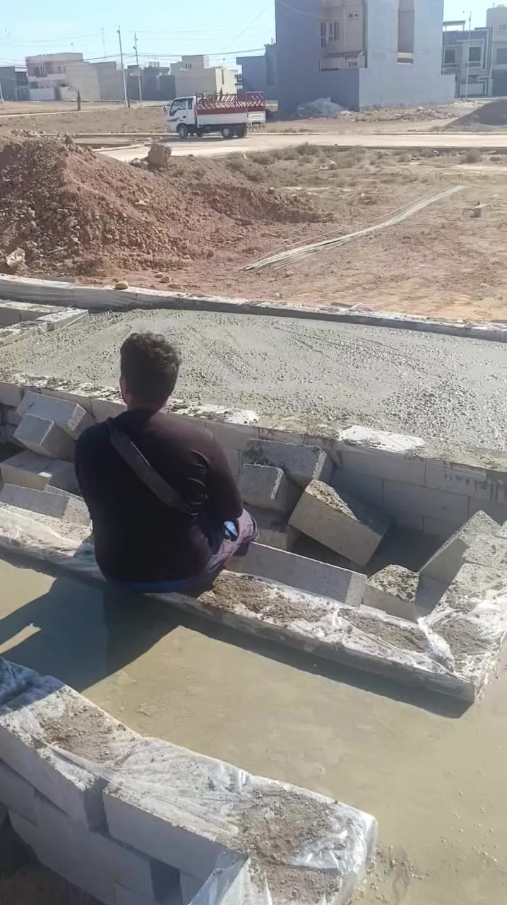 السلام عليكم اني مقاول ابني الهيكل 100متر طابق واحد ب10مليون طابقين هيكل 100متر ب19مليون 150متر هيكل طابق واحد ب15مليون طابقين هيكل 150متر ب28مليون نستقبل كل المساحات والترميم اي ستفسار مراجعة المكتب أو الاتصال علا الارقام التاليه *********** أو ***********
