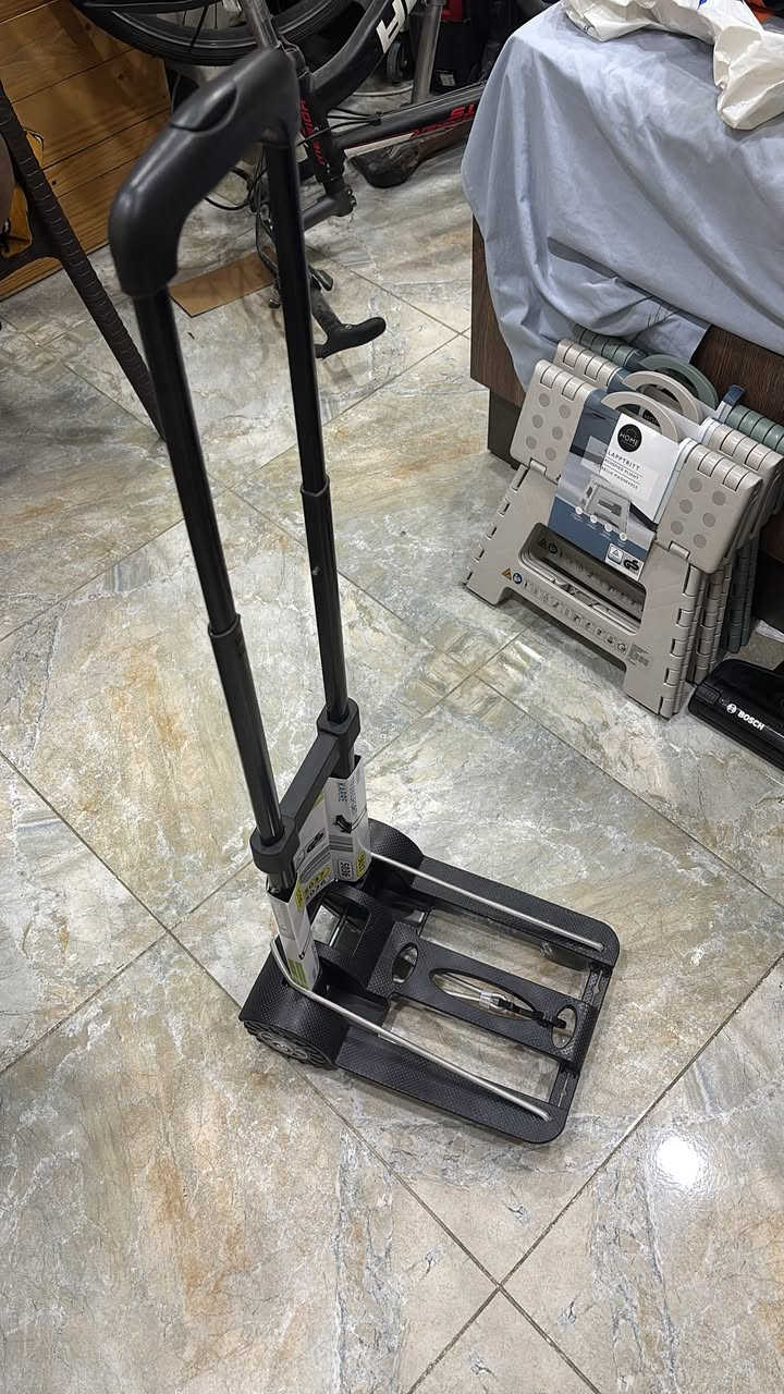 السلام عليكم جميعا
عربانه بهذا الشكل 
تتحمل وزن 50kg
السعر :15 الف 
يوجد توصيل لجميع المحافظات 
بسعر 5 فقط


**إذا كنت صاحب هذا الإعلان وتريد حذفه لأي سبب، رجاءا أرسل رسالة إلى الدعم الفني**
