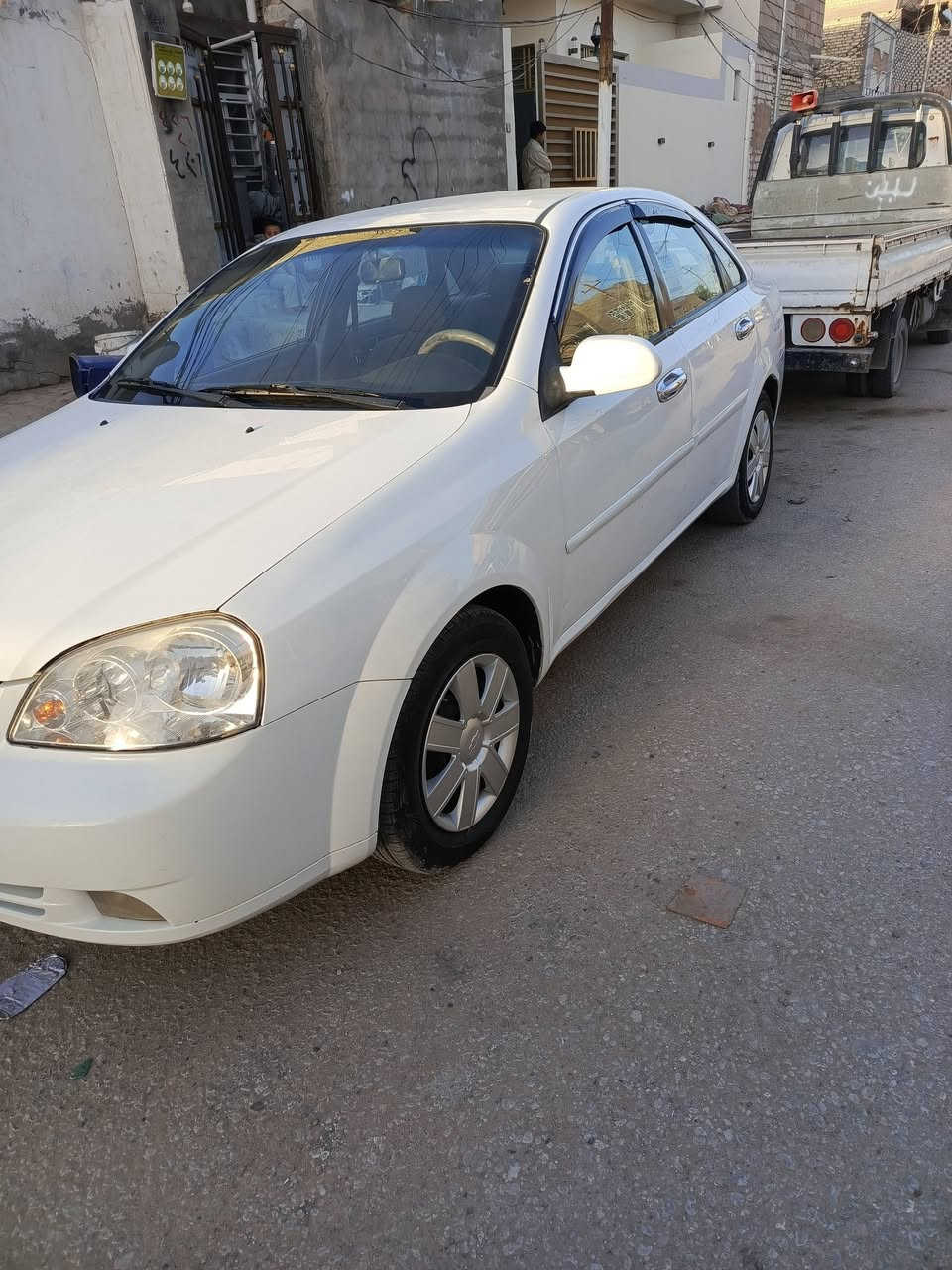 سلام عليكم 
سعر 78
اوبترا شرط نضافه بيها 3صبغ
رقم بابل 
مكينه وكير بل كارتون
تخم تاير بل كارتون
سياره جديده تبريد تدفه كله يشتغل عل شرط
اني مكلف هاذه رقم مامتواحد علنت
***********
مكان سياره نجف
