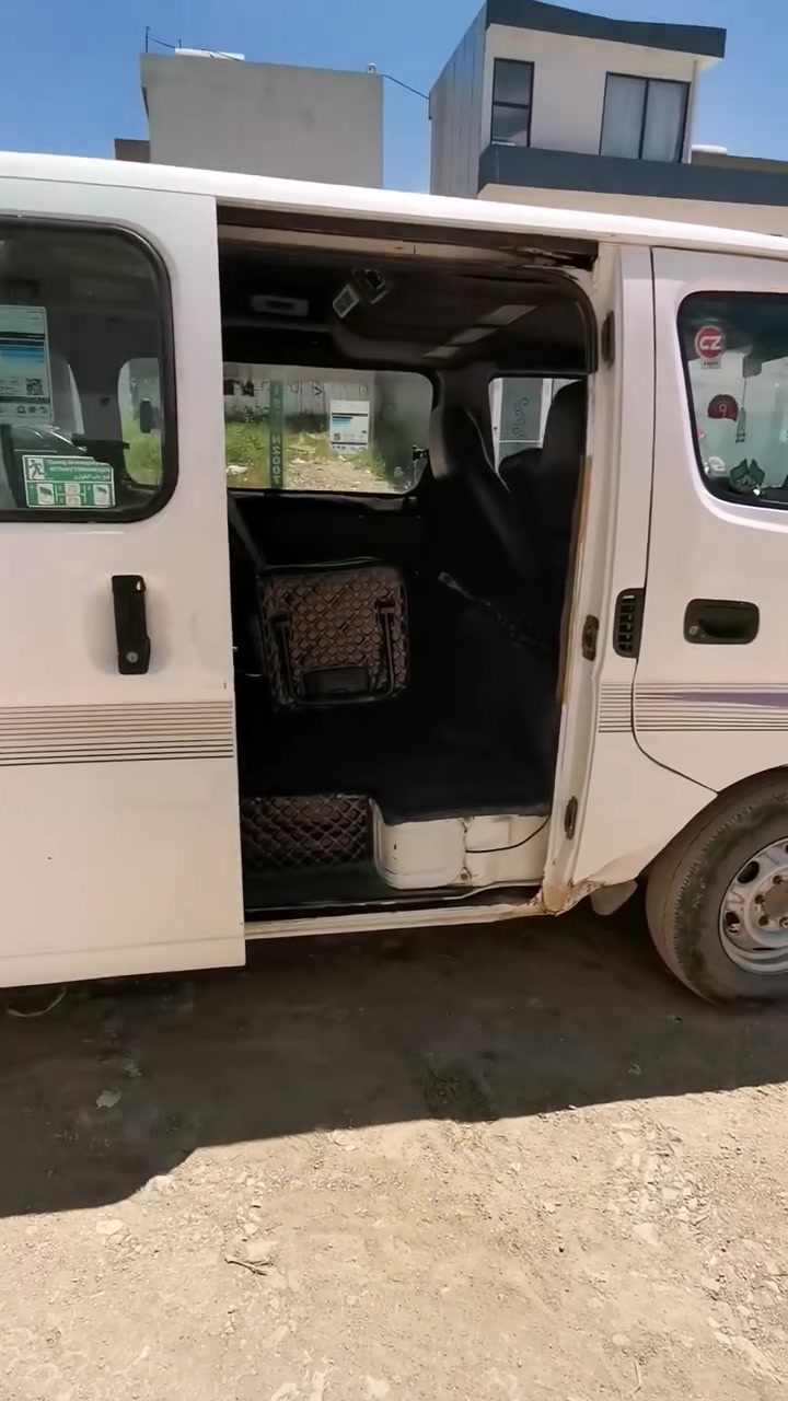 نیسان 2007 گاز بۆ فرۆشتن  سەنەوی لەگەڵە بەشەرتی گێڕ مەکینە ئەکسل  گێڕو پەمپی تازە تەشفیتە پێشی تازە داگیراوە        65 گەڵاو مەعامەلە    لەسلێمانیم     ***********
