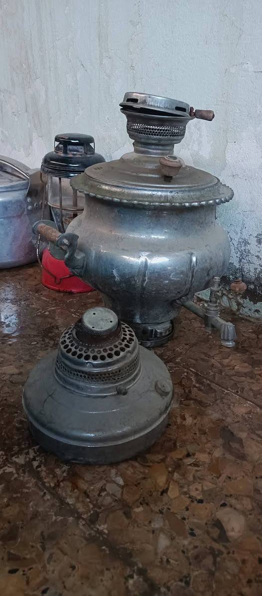 السلام عليكم 
غراض للبيع
للاتصال ***********
