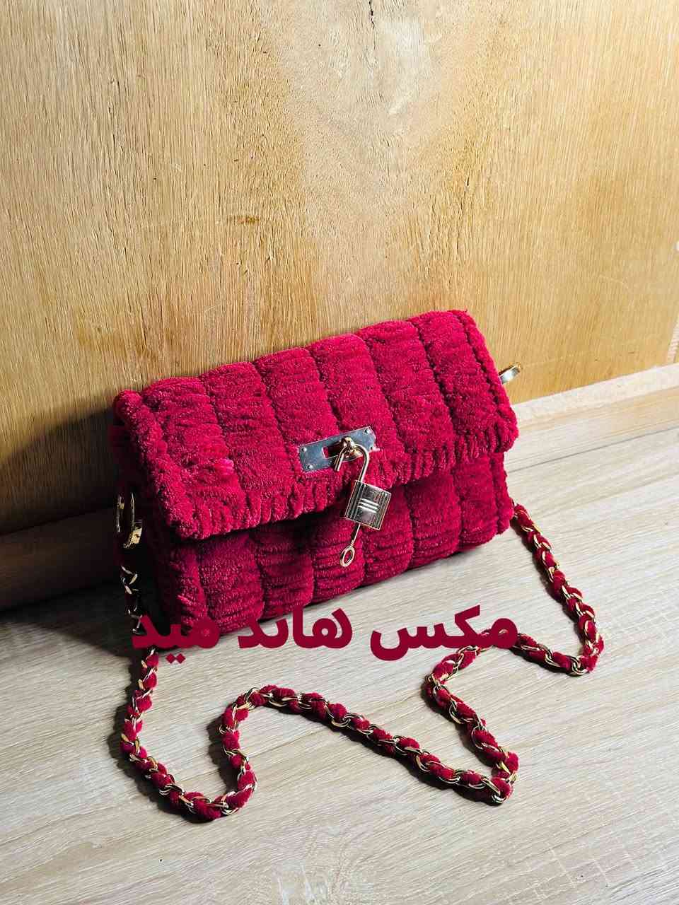 👜 أول قطعة من الحب والإبداع صارت جاهزة! ✨
​لأن الأناقة تبدأ من التفاصيل، ولأنكِ تستحقين قطعة مميزة تشبهج وما تشبه أي شي مطروح بالسوق.. نعلن اليوم عن إطلاق أول جنطة من كولكشن براندنا الجديد (مكس هاند ميد - Max Handmade). 🥰 يوجد توصيل لكل المحافظات


**إذا كنت صاحب هذا الإعلان وتريد حذفه لأي سبب، رجاءا أرسل رسالة إلى الدعم الفني**