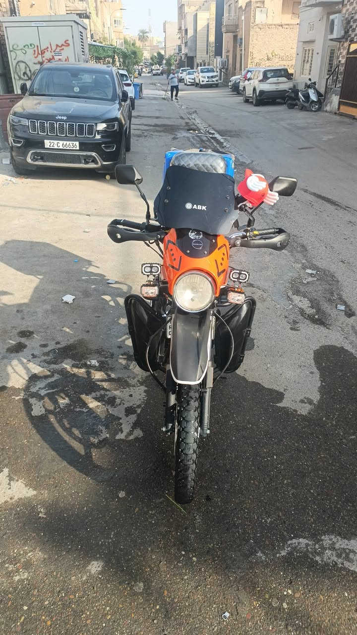 دراجه دايوان مرقم 2023
سلام عليكم دراجه دايوان لبيع 2023 نزلته ب2024بنهياته 
دراجه مرقمه  رقم بغداد تحويل ثاني يوم الدراجه زيرو ماشيه 15الف  مكان الدراجه بغداد الاعظميه السعر 2800 مليونين و800 
وبيه مجال رقم التواصل ***********
