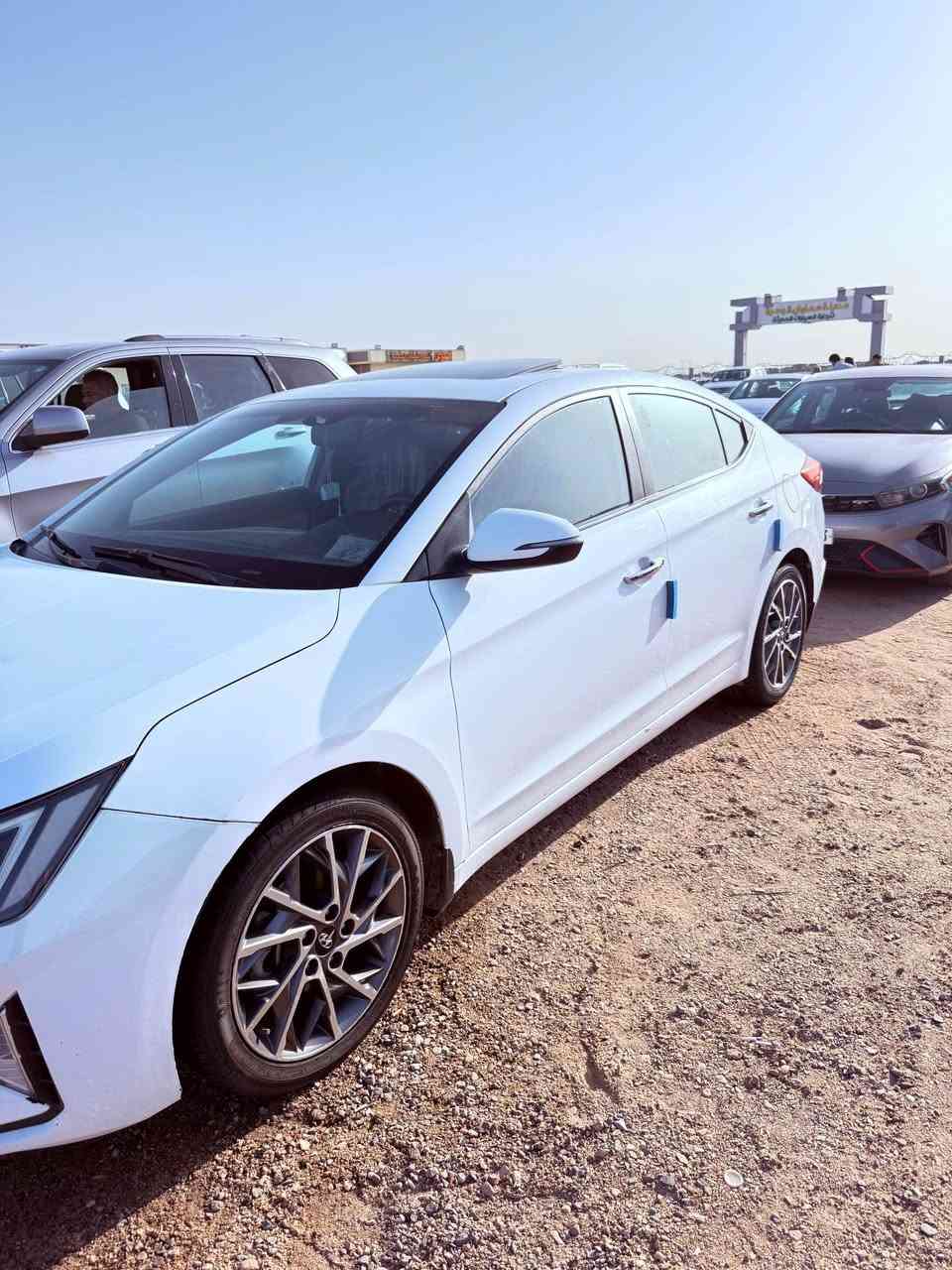 السلام عليكم إنترا 20 خليجي فول مواصفات غرفه صاج بأسمنه ماشيه 128الف سياره بيه خط الأحمر لي بال بنيد بارد ولي بال داير بارد وكارت فقط رقم بصره سنويه مرحله A لل 2029 السعر 158 وبيه مجال تواصل على الرقم ***********. Singapore
