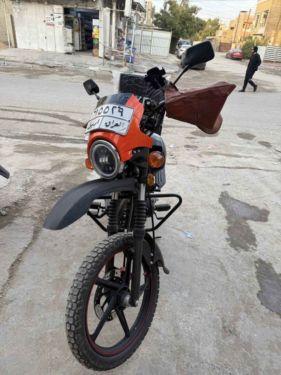 السلام عليكم دراجة دايوان 200cc موديل 2025 رقم اربيل دراجة تخبل ماناقصها شي شغل واطلع بعدها بأسم المعرض مامشتغلة دلفري اقل الشهر ماشية اقل ال20الف رايدها مليونين و400 وبيها مجال مكاني بغداد الشعب 

مامتواجد بالفيس فقط على الرقم : ***********
