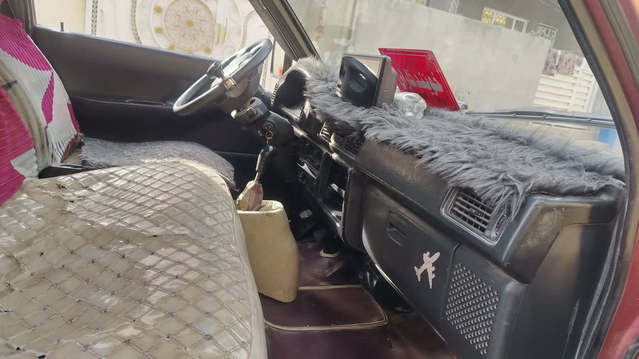 السلام عليكم سياره هوندا للبيع موديل 96 سياره مكفوله كفاله عامه من كير ومحرك واكسل تخم تاير سياره خير من الله سياره باسمي تحويل ثاني يوم سعر 63 وبيها مجال للشرايه الاتصال على الرقم ***********
***********
