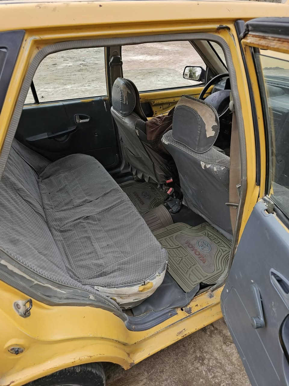 سلام عليكم سايبه لبيع موديل 2008 سنويه صاقطه مكانه دونيه سعر 18وبيه مجال لطيبن ***********
