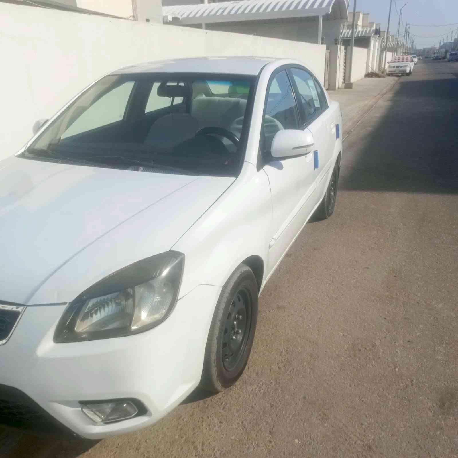 سلام عليكم 
كيا ريو 2011
محرك 1600 بي خيط تبخير
سونار موجود بالمنشور
تبريد شغال ثلج
مواصفات عاديه 
مكاني نجف
رقم اربيل الماني 
السياره بأسم شركه بأربيل 
شرط تريد تحويل تريد وكاله 
للاستفسار *********** واتساب فقط 
السعر 58 بيه مجال بسيط
