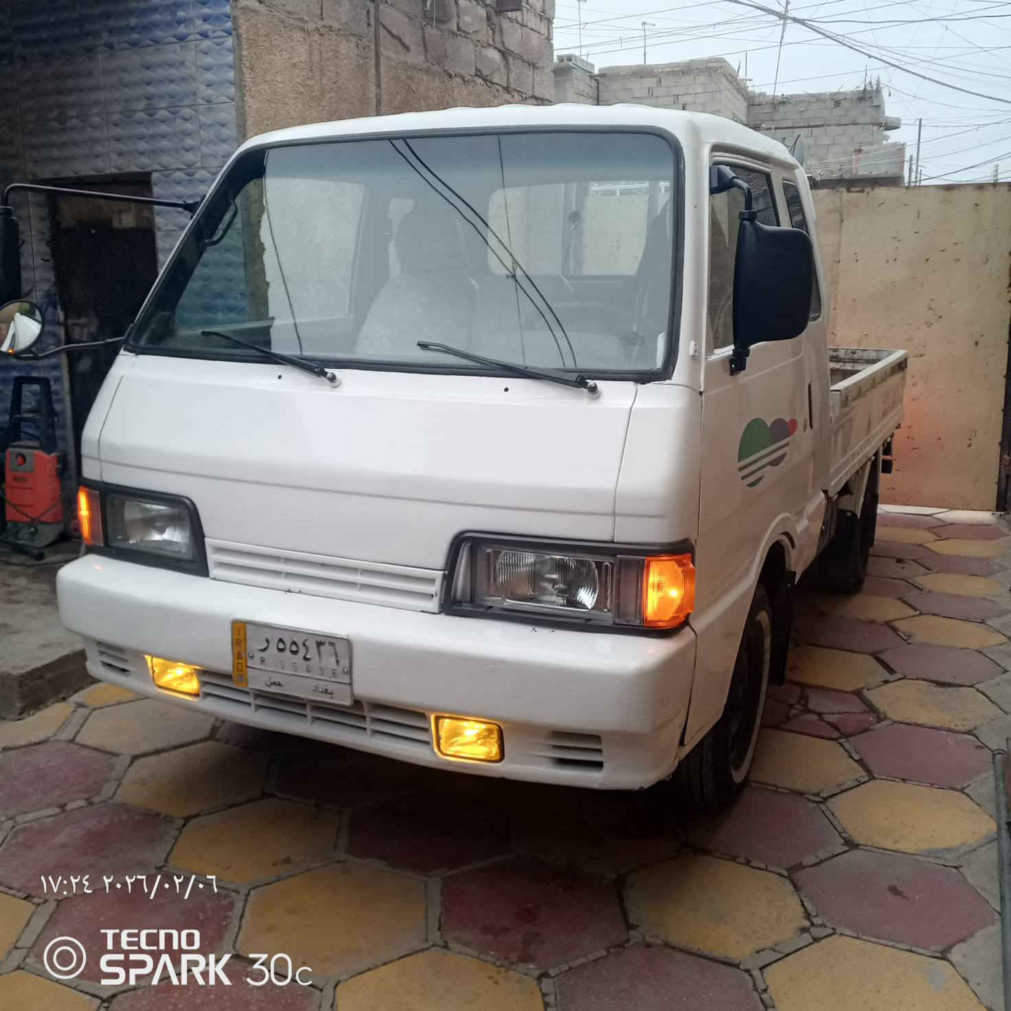 السلام عليكم كية للبيع مديل 94 مصبوغة عام جمالية ميكانيك نضيف السعر 43 وبيهة مجال  الاتصال على الرقم ***********
