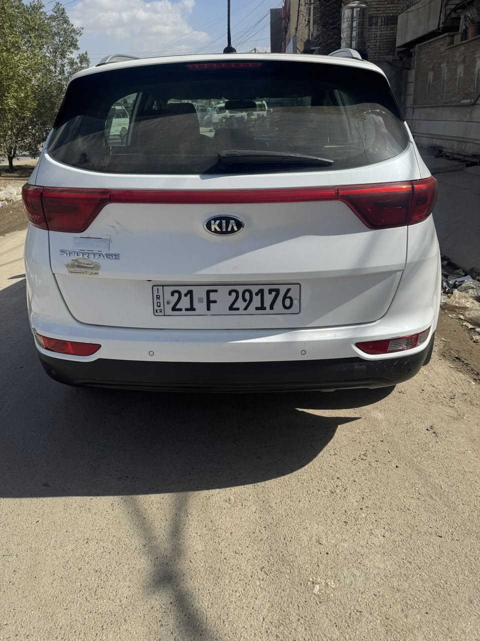 ‏السلام عليكم اسبورتج مديل 218 وارد خليجي مكفوله كفاله عامه بيه أشويه نص شبر بل جاملغ فول من عده البصمه السعر 175 مكان بلديات ***********
