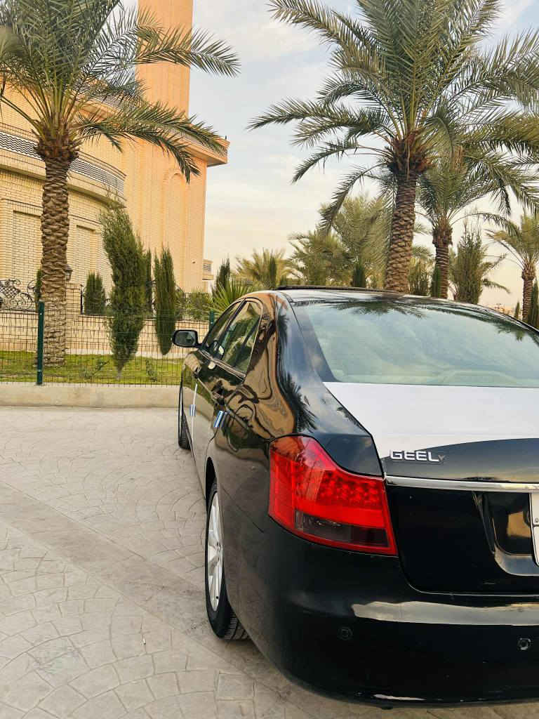 جێلی ئیمگراند مۆدیل2013 دوو پارچی سبوغ هەیە پێشتو پێشی کەپسە گێرو مەکینە و تەبریت بەشەرت 
نرخ65$
***********
*********** أربيل, العراق
